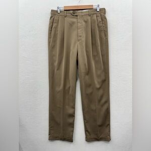 Haggar Dress Pants Mens 34x32 Beige Khaki Classic Fit Pleated Front Polyester